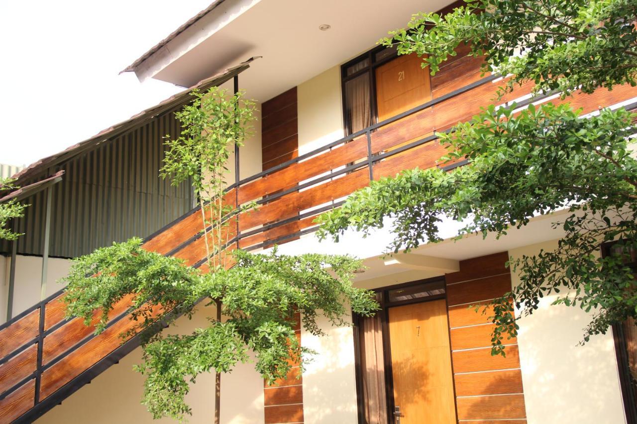 Bamboe Inn Homestay Bandar Lampung Exterior foto