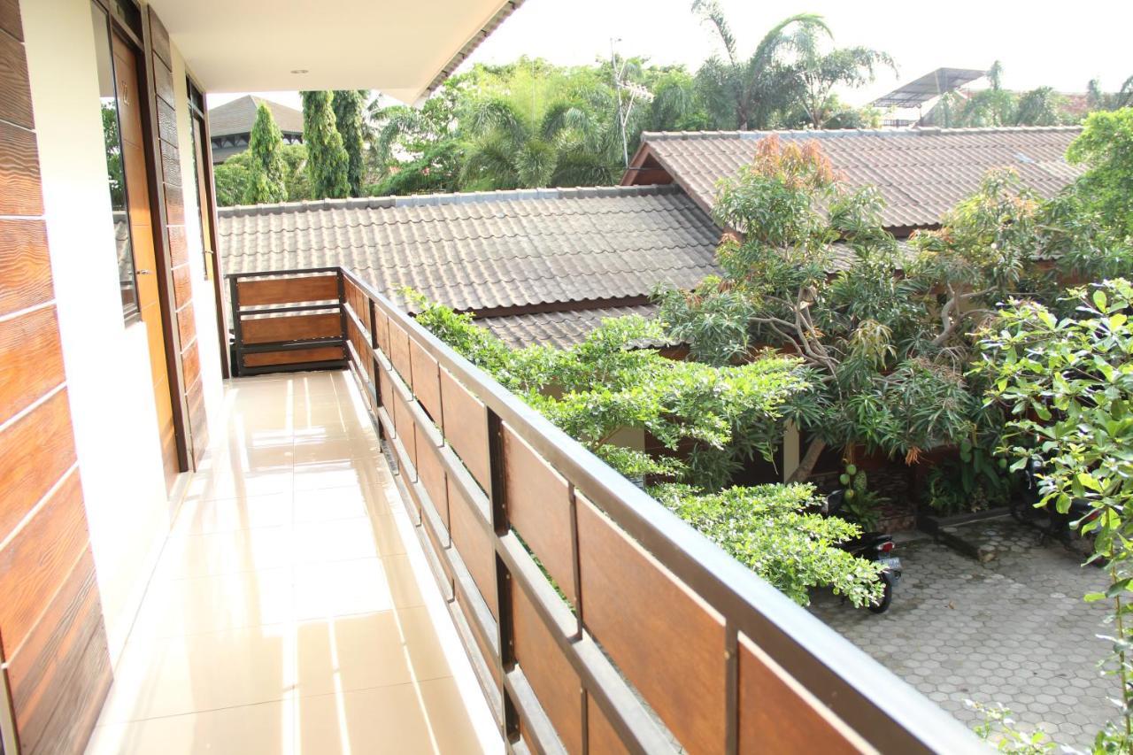 Bamboe Inn Homestay Bandar Lampung Exterior foto