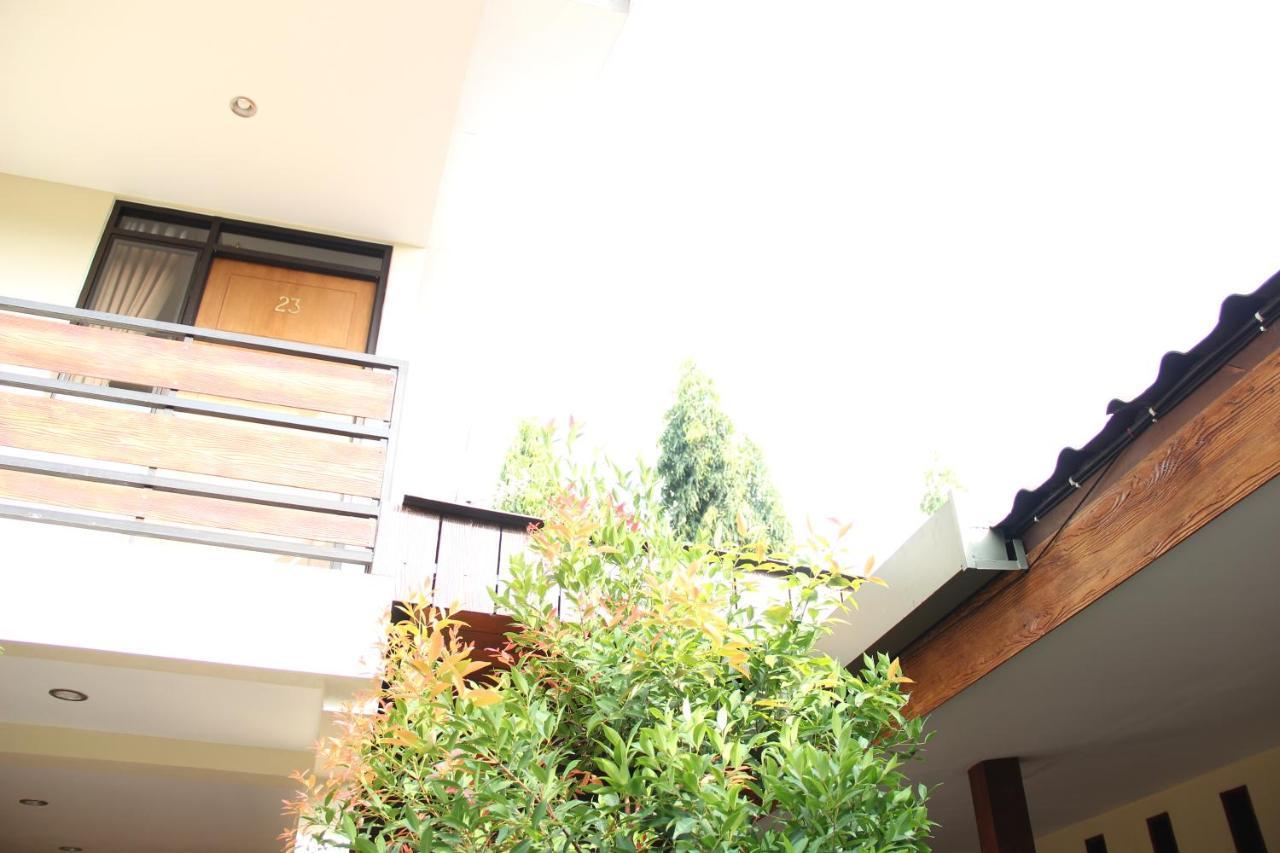 Bamboe Inn Homestay Bandar Lampung Exterior foto